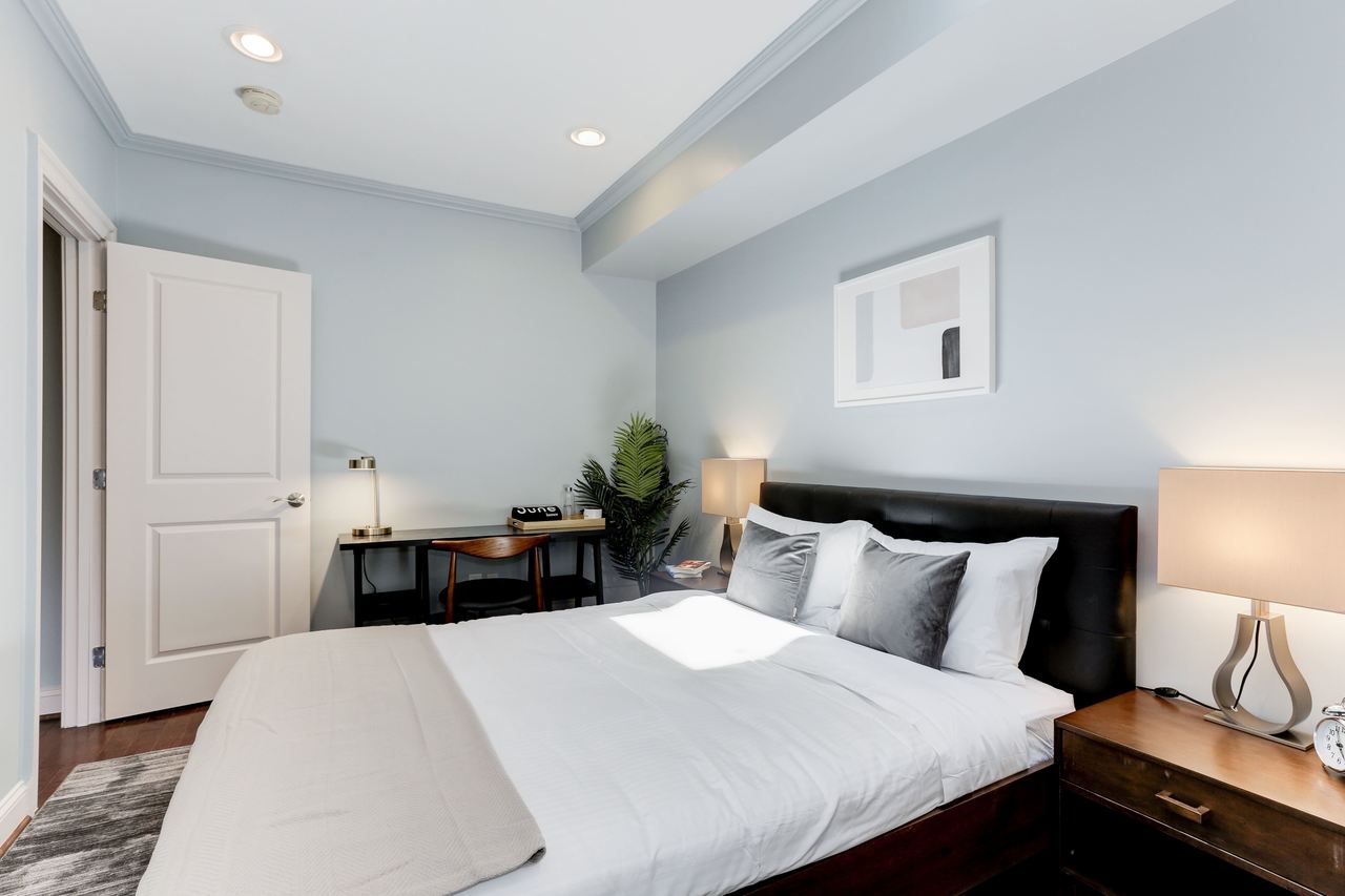  #105: Capitol Hill - Queen Bedroom 2D  -  #105: Capitol Hill  - Gallery -  15
