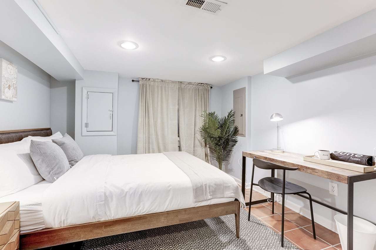  #105: Capitol Hill - Full Bedroom A  -  #105: Capitol Hill  - Gallery -  12