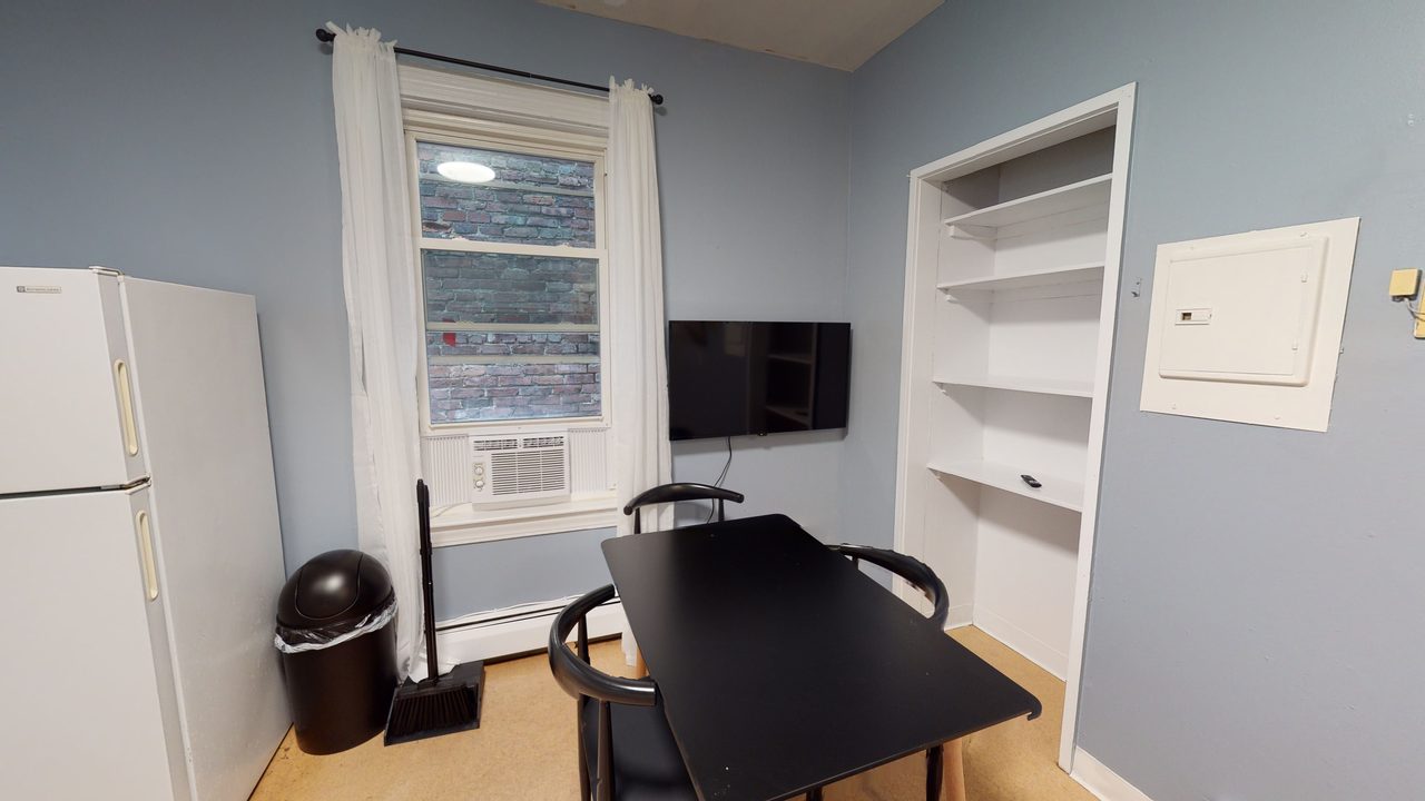 #428: Mission Hill - Full Bedroom C  -  #428: Mission Hill  - Gallery -  5