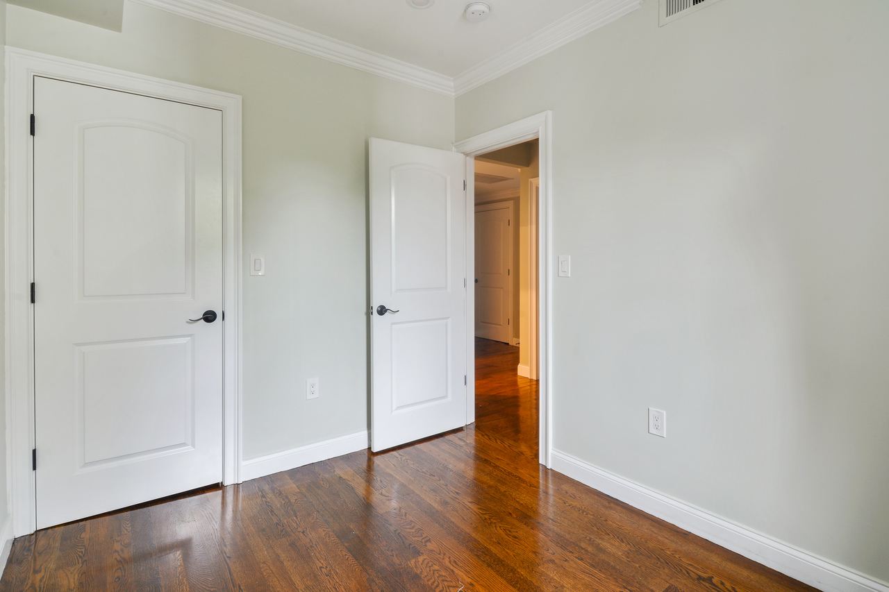 #570: Brighton - Full Bedroom C - 11