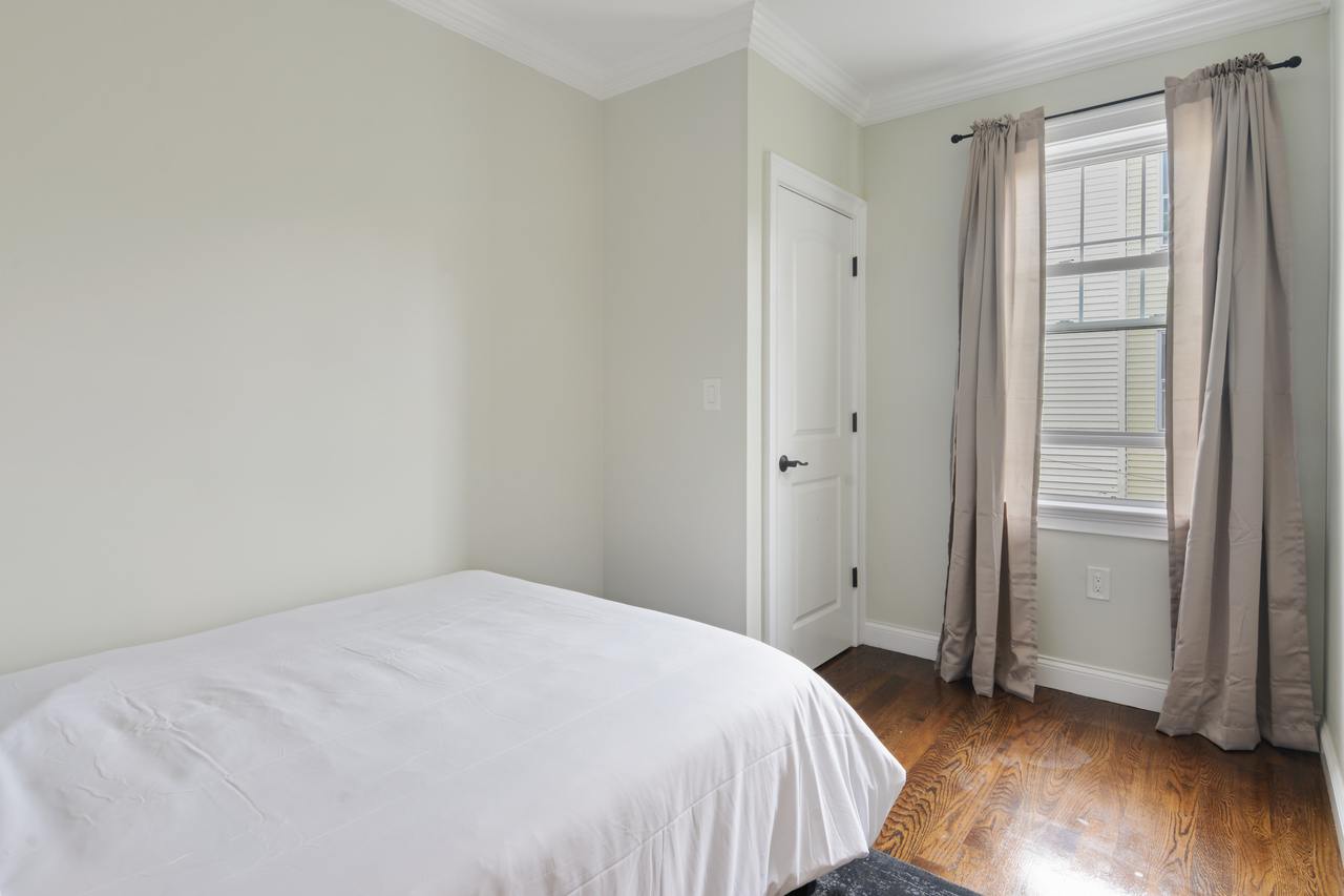 #570: Brighton - Full Bedroom C - 13