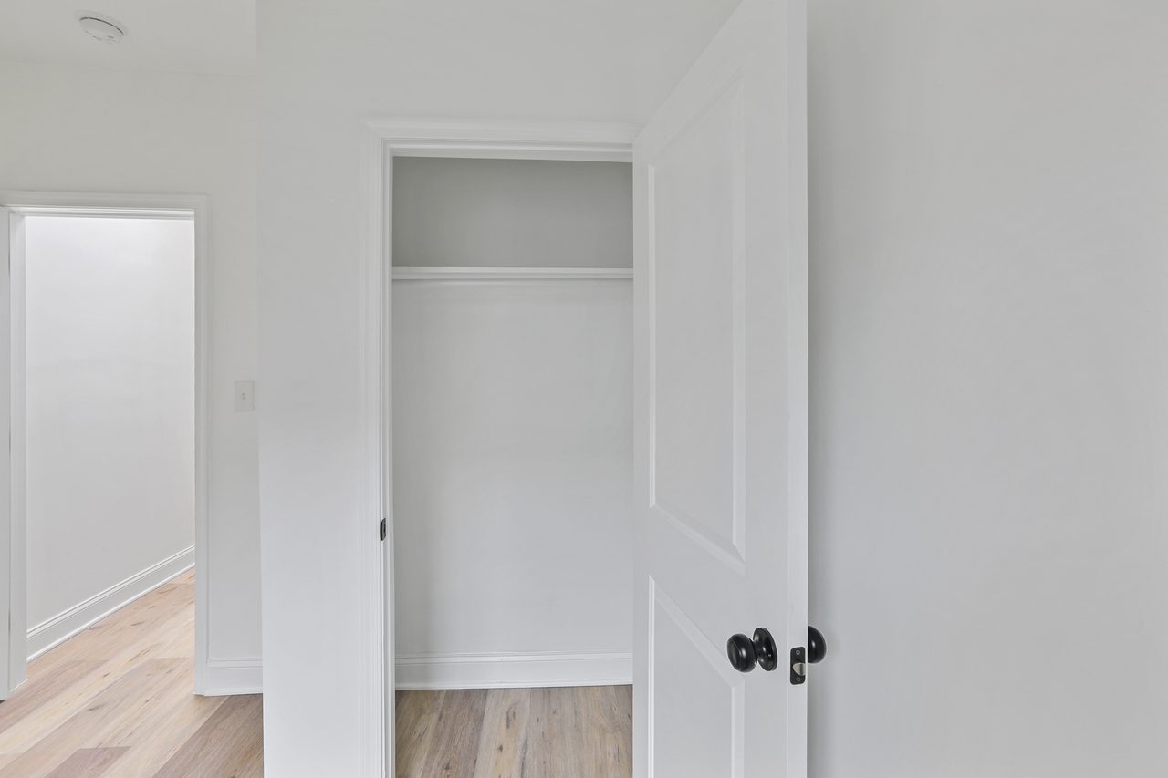  #810: Upper Central NE - Full Bedroom C  -  #810: Upper Central NE  - Gallery -  4