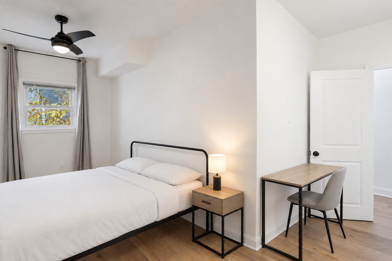 #810: Upper Central NE - Full Bedroom B - 27