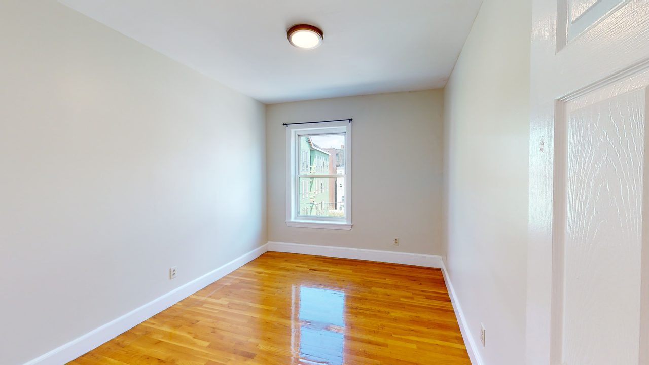  #1282: Allston - Queen Bedroom A  -  #1282: Allston  - Gallery -  2