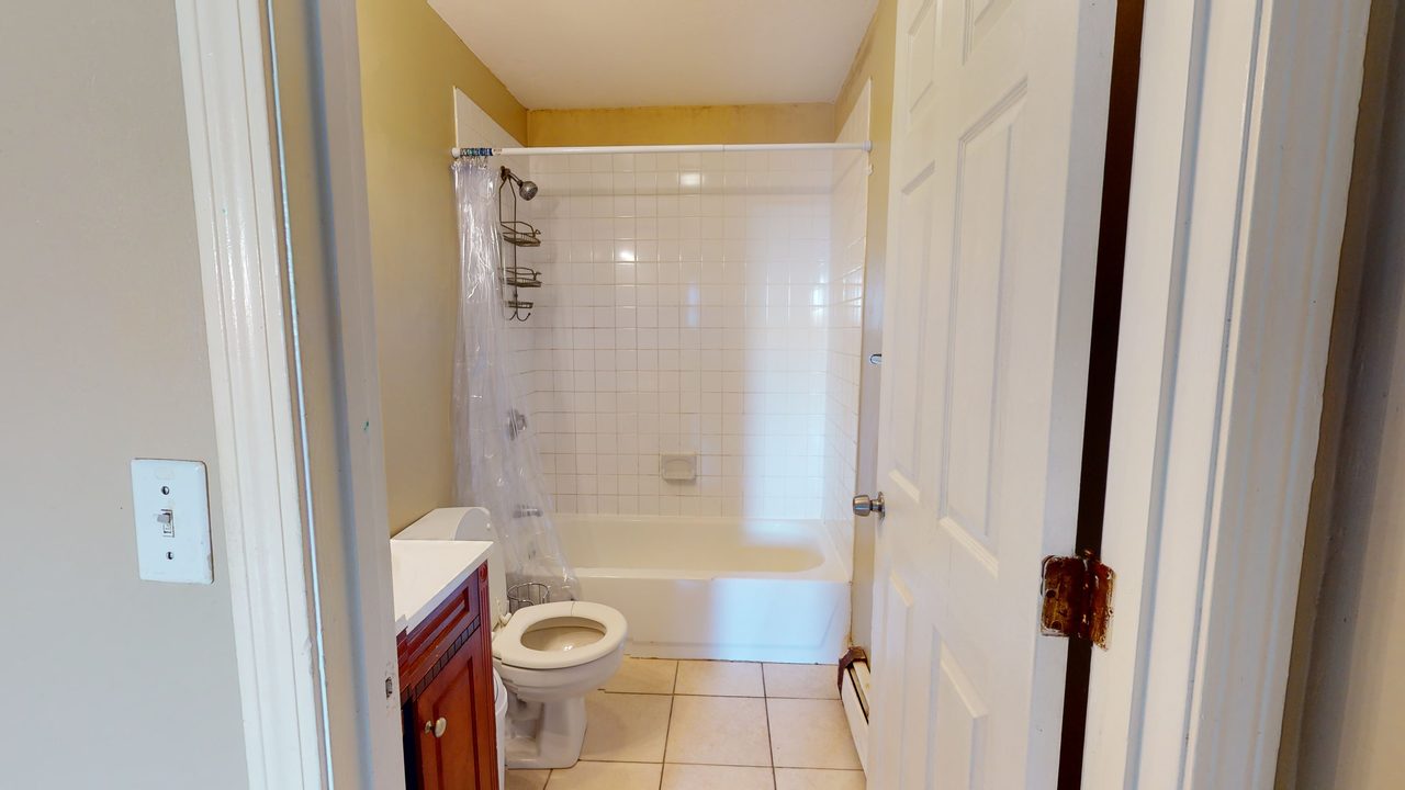  #1285: Allston - Queen Bedroom D  -  #1285: Allston  - Gallery -  6