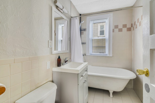 #817: Somerville - Gallery - 8