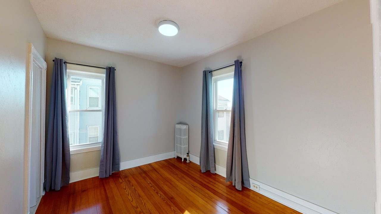 #817: Somerville - Full Bedroom C - 2
