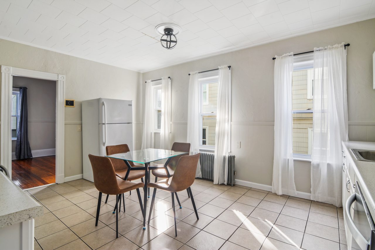 #817: Somerville - Full Bedroom C - 1