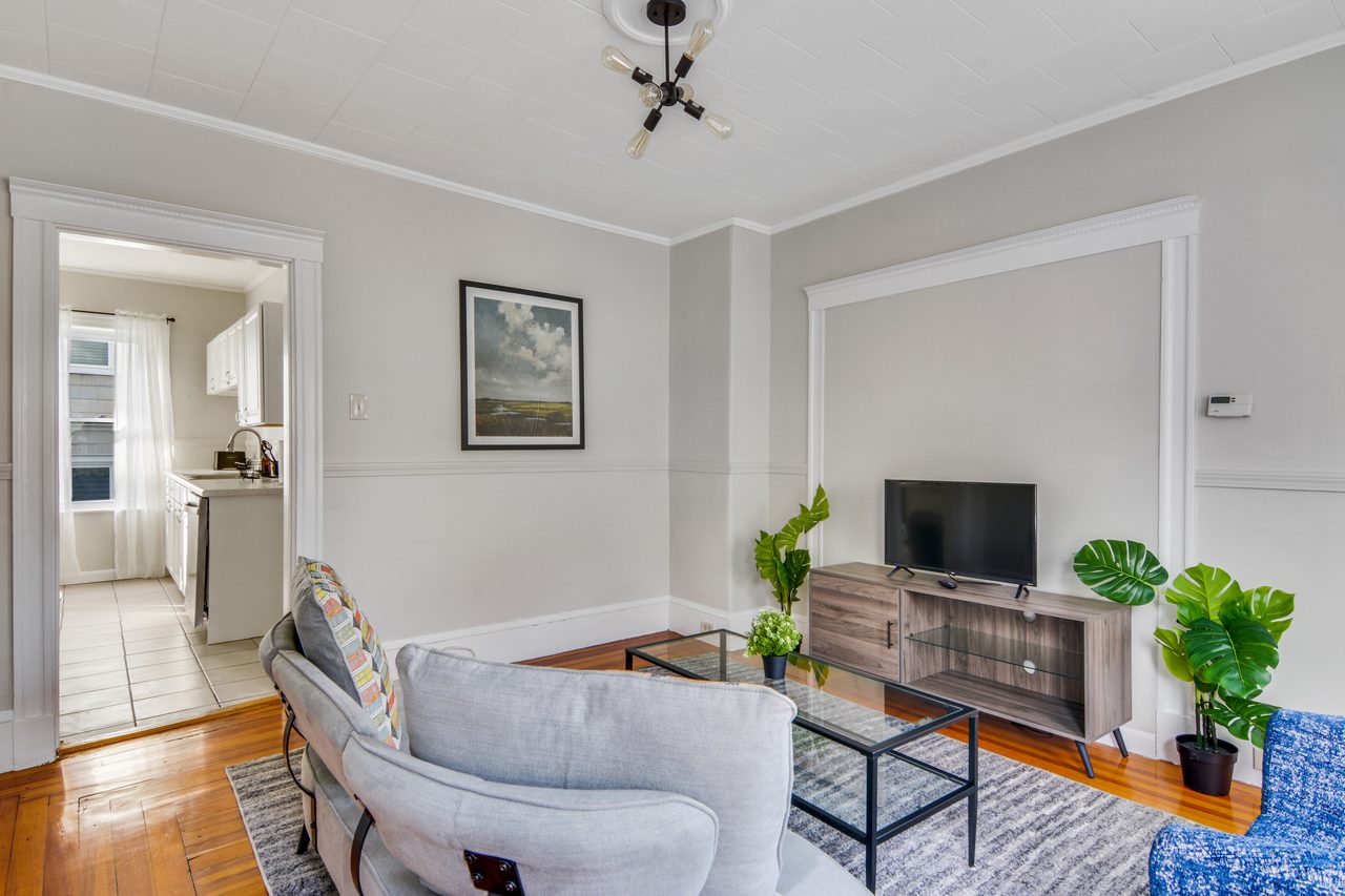 #817: Somerville - Queen Bedroom A - 14