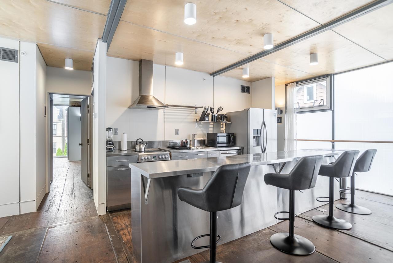  #414: Brookland - Full Bedroom 4B W/Private Bathroom  -  #414: Brookland  - Gallery -  6