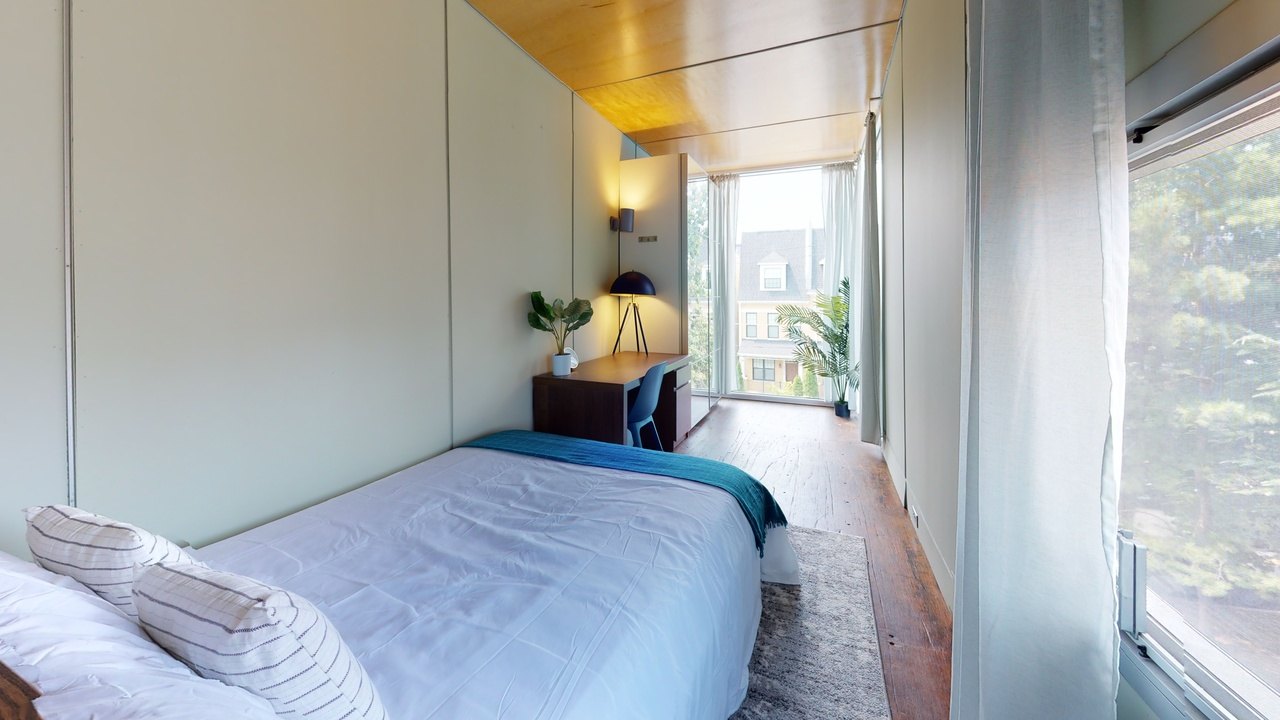  #414: Brookland - Full Bedroom 4D W/Private Bathroom  -  #414: Brookland  - Gallery -  3