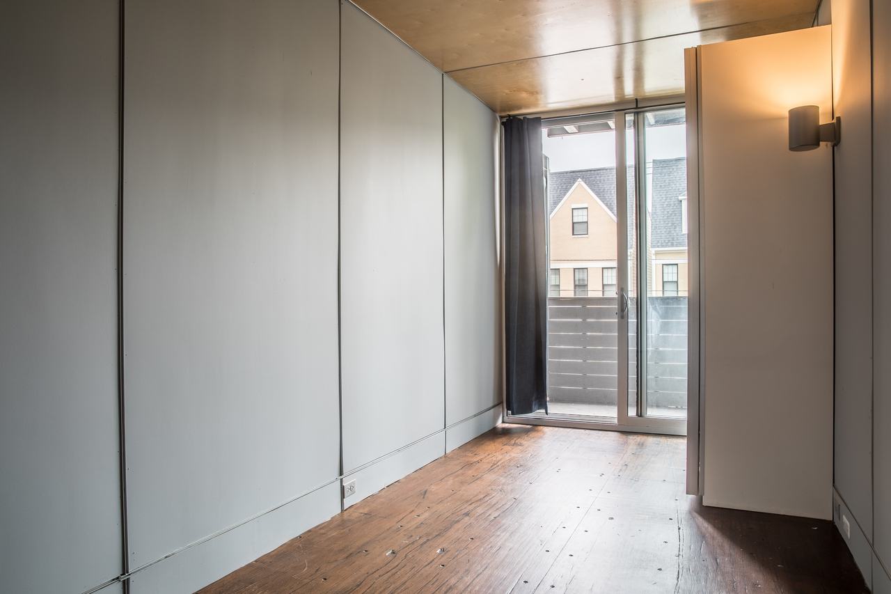  #414: Brookland - Full Bedroom 4E W/Private Bathroom  -  #414: Brookland  - Gallery -  2
