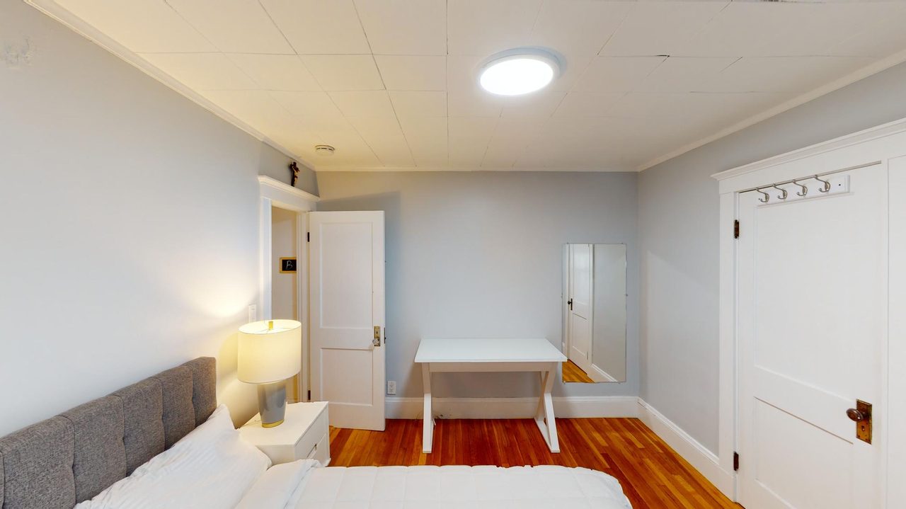 #1383: Somerville - Full Bedroom B - #1383: Somerville - Gallery - 2