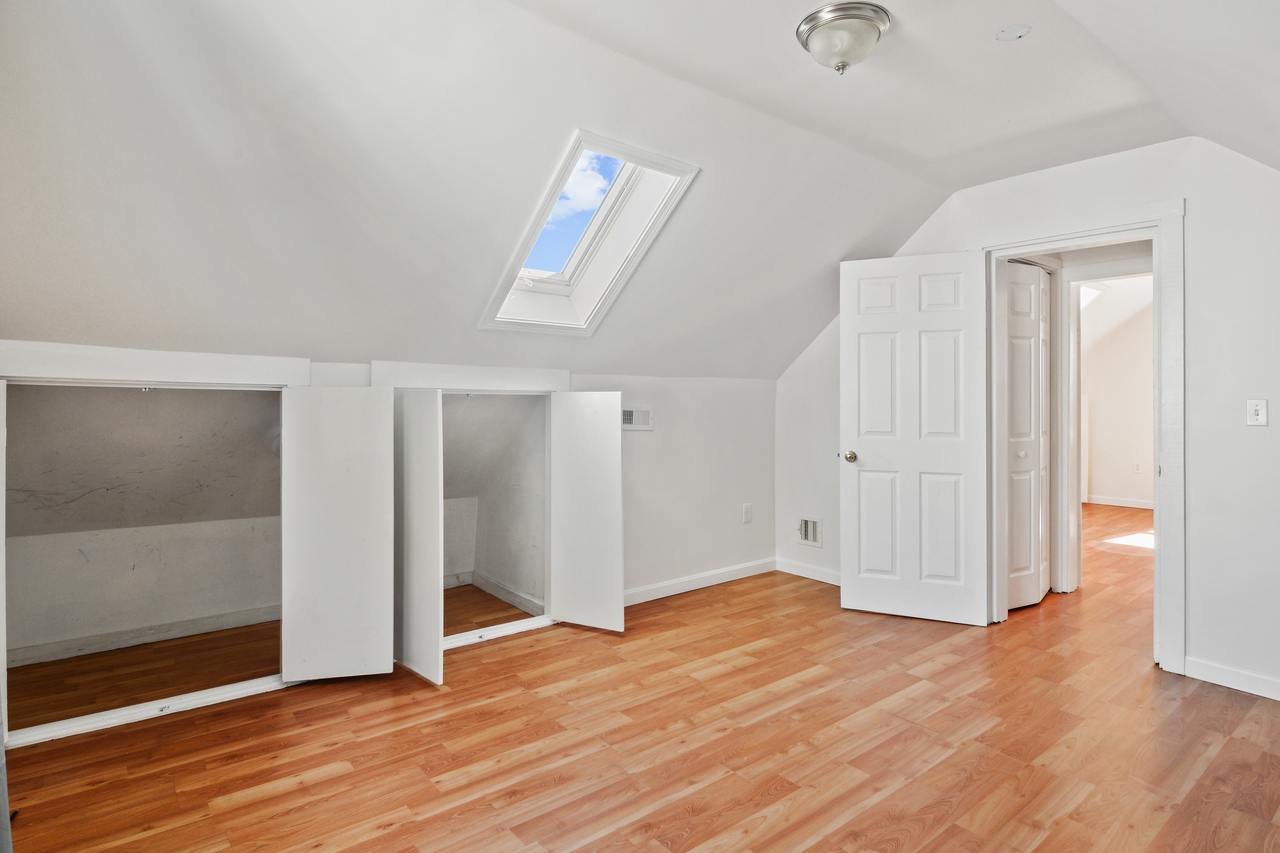 #726: Allston - Full Bedroom E - 14
