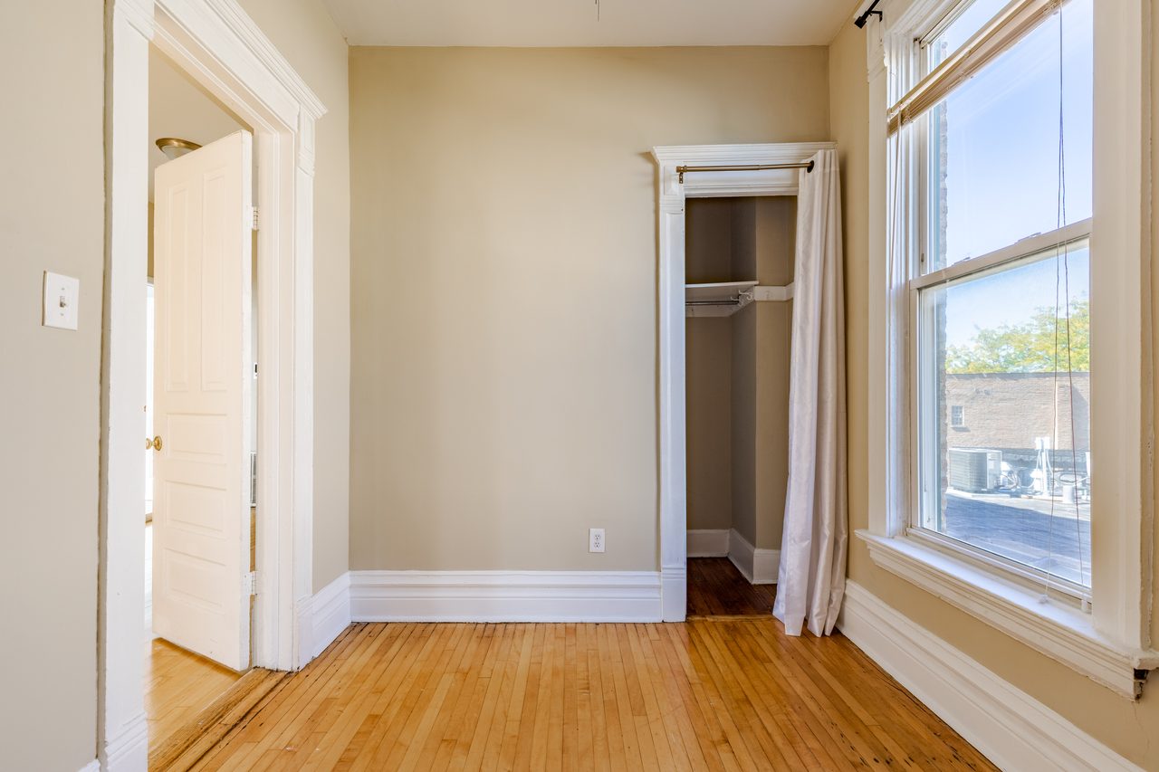 #1534: Wicker Park - Full Bedroom C - 22