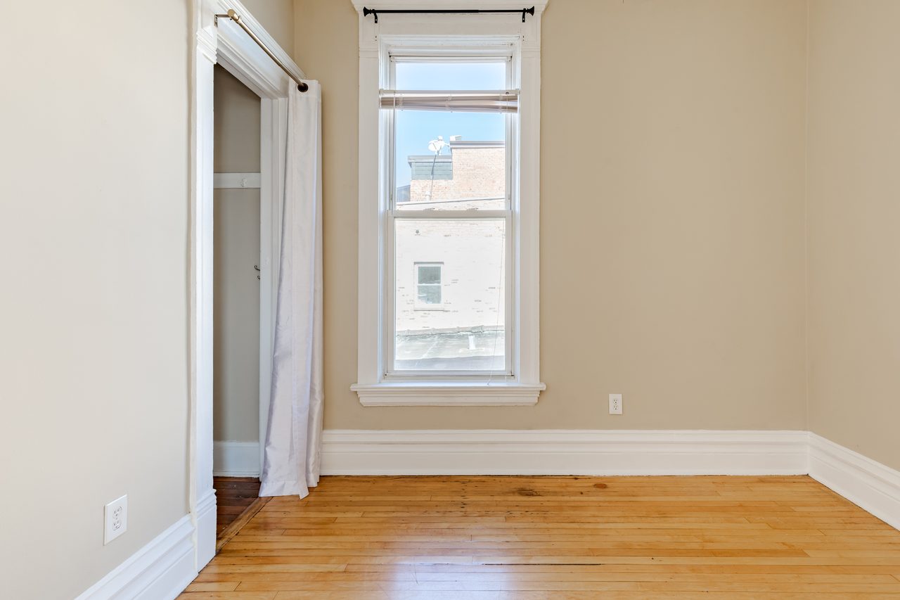 #1534: Wicker Park - Full Bedroom C - 21