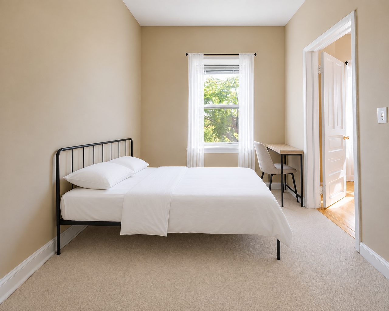 #1534: Wicker Park - Full Bedroom D - 1
