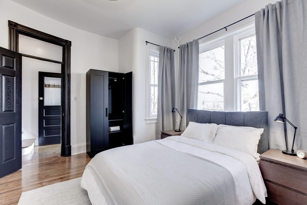  #176: Capitol Hill - Queen Bedroom 1A  -  #176: Capitol Hill  - Gallery -  2