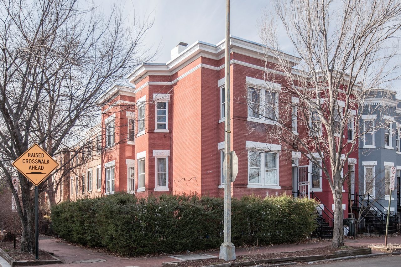 #176: Capitol Hill - Queen Bedroom 1A  -  #176: Capitol Hill  - Gallery -  9