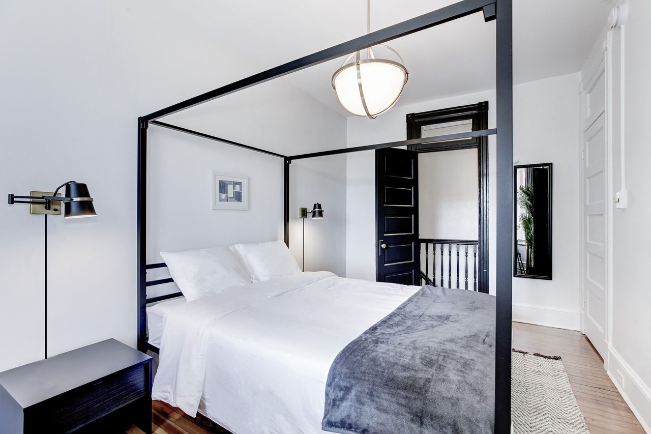  #176: Capitol Hill - Queen Bedroom 2B  -  #176: Capitol Hill  - Gallery -  3