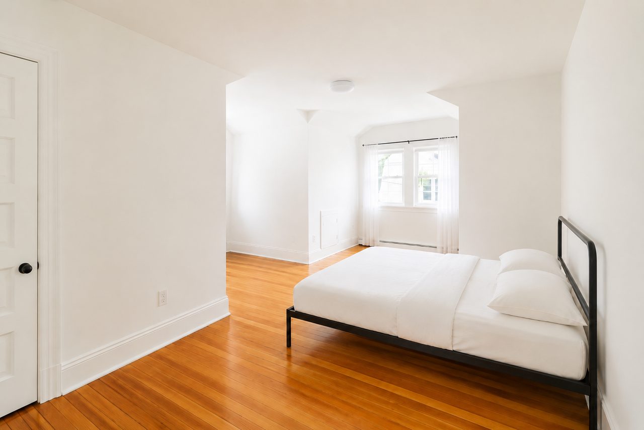 #1263: Brighton - Full Bedroom F - 26