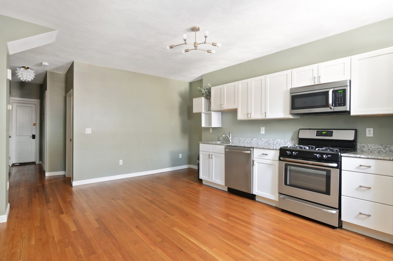  #474: North End - 1 Bedroom (Full)  -  #474: North End  - Gallery -  13
