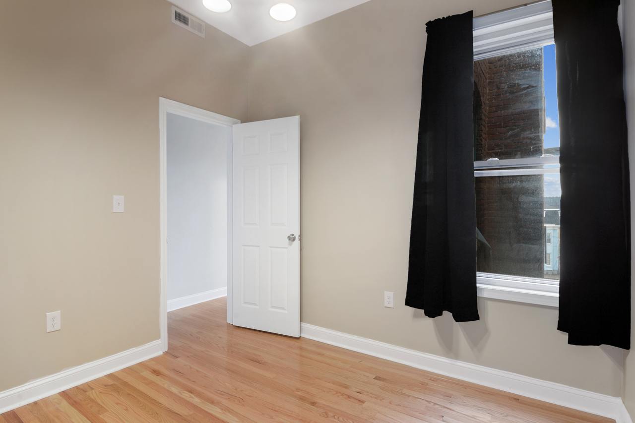  #442: Allston - Queen Bedroom C  -  #442: Allston  - Gallery -  1