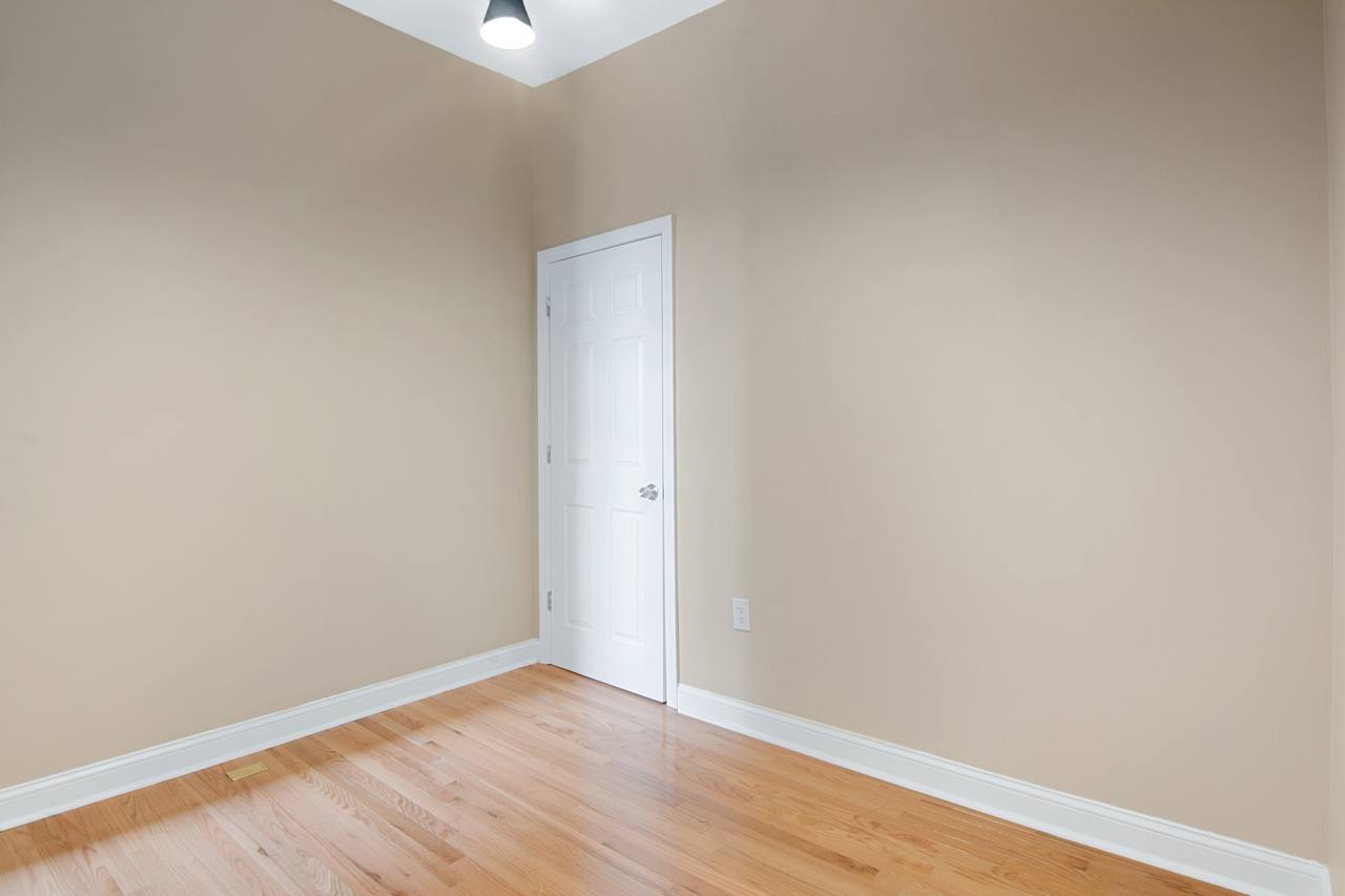  #442: Allston - Queen Bedroom C  -  #442: Allston  - Gallery -  2