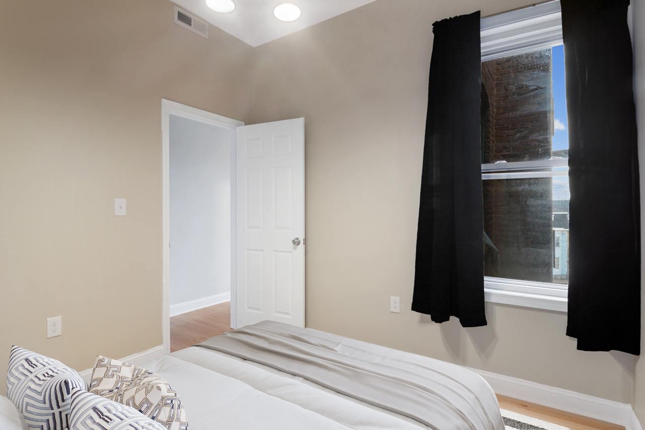  #442: Allston - Queen Bedroom C  -  #442: Allston  - Gallery -  13