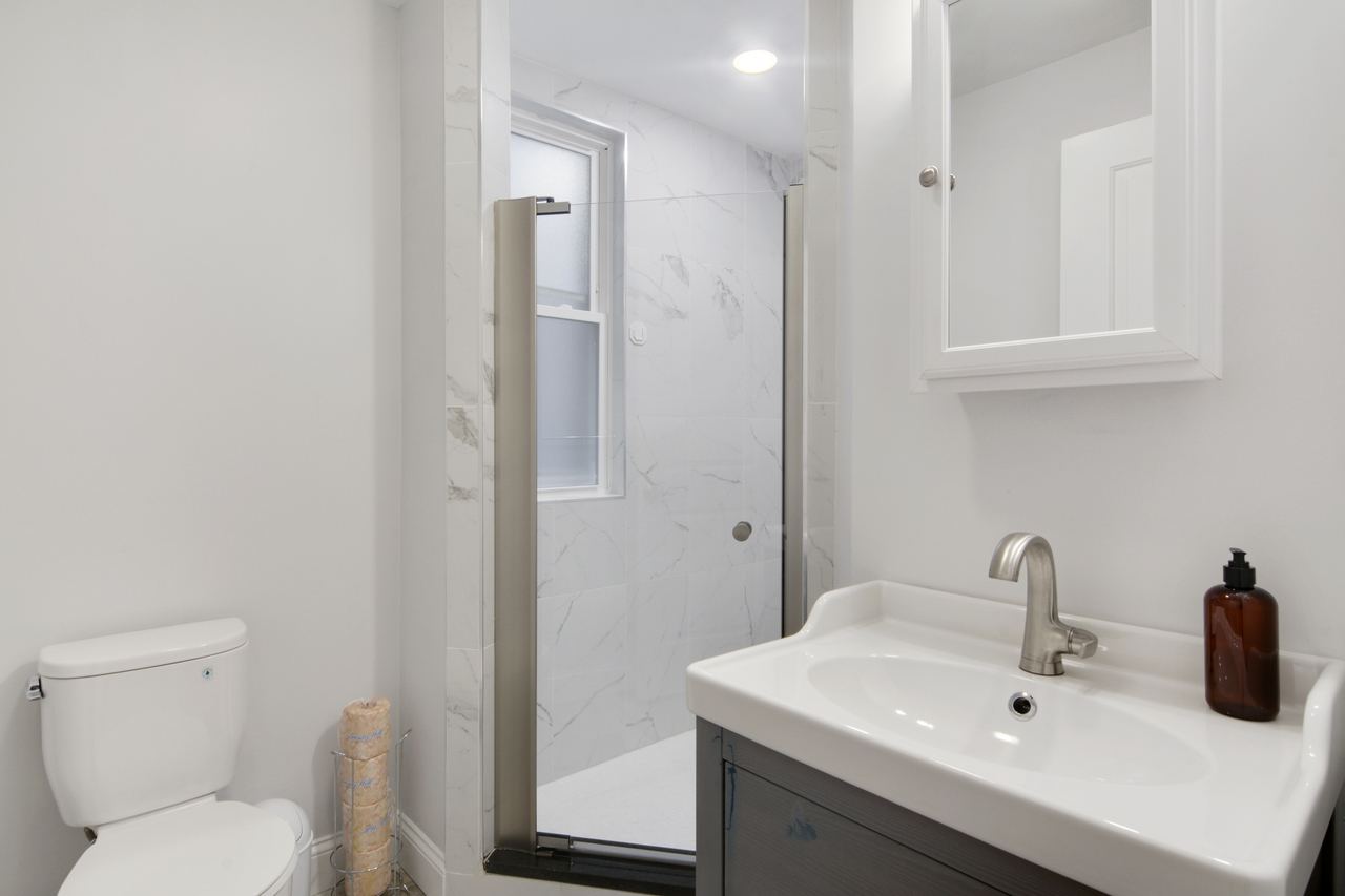 #680: Allston - Queen Bedroom D - 4