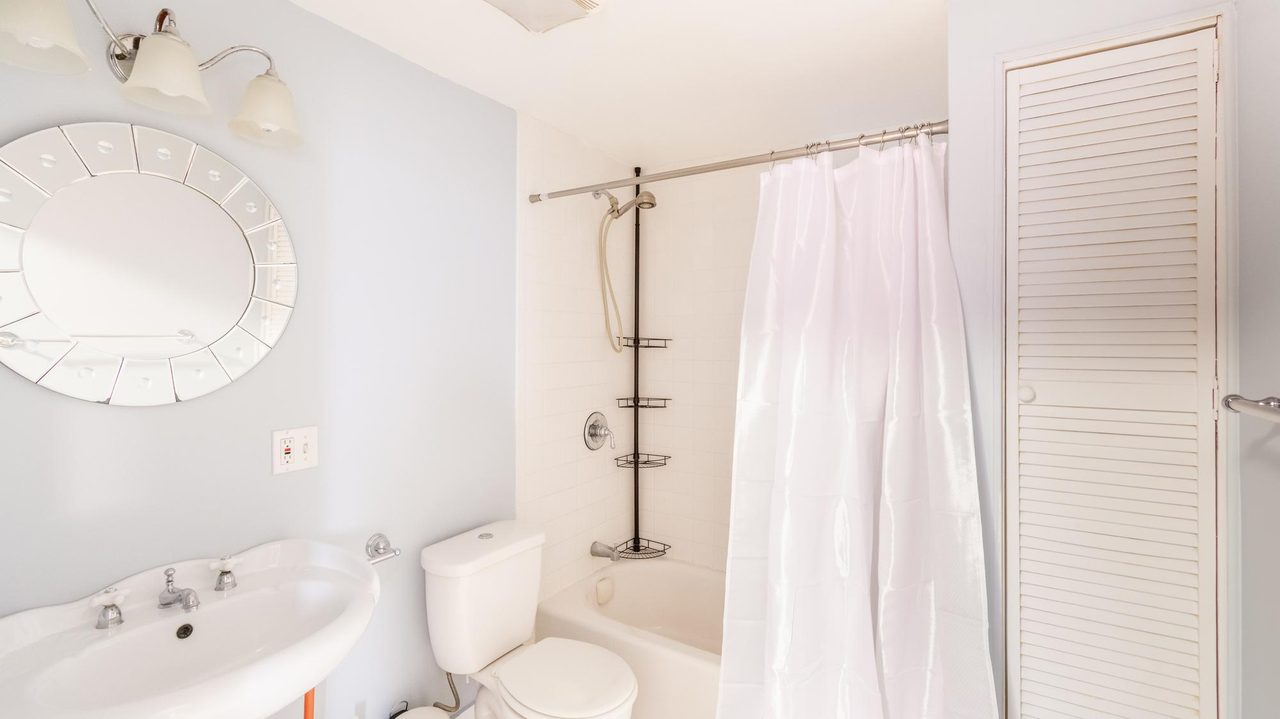  #1463: Newton Corner - Queen Bedroom B  -  #1463: Newton Corner  - Gallery -  15