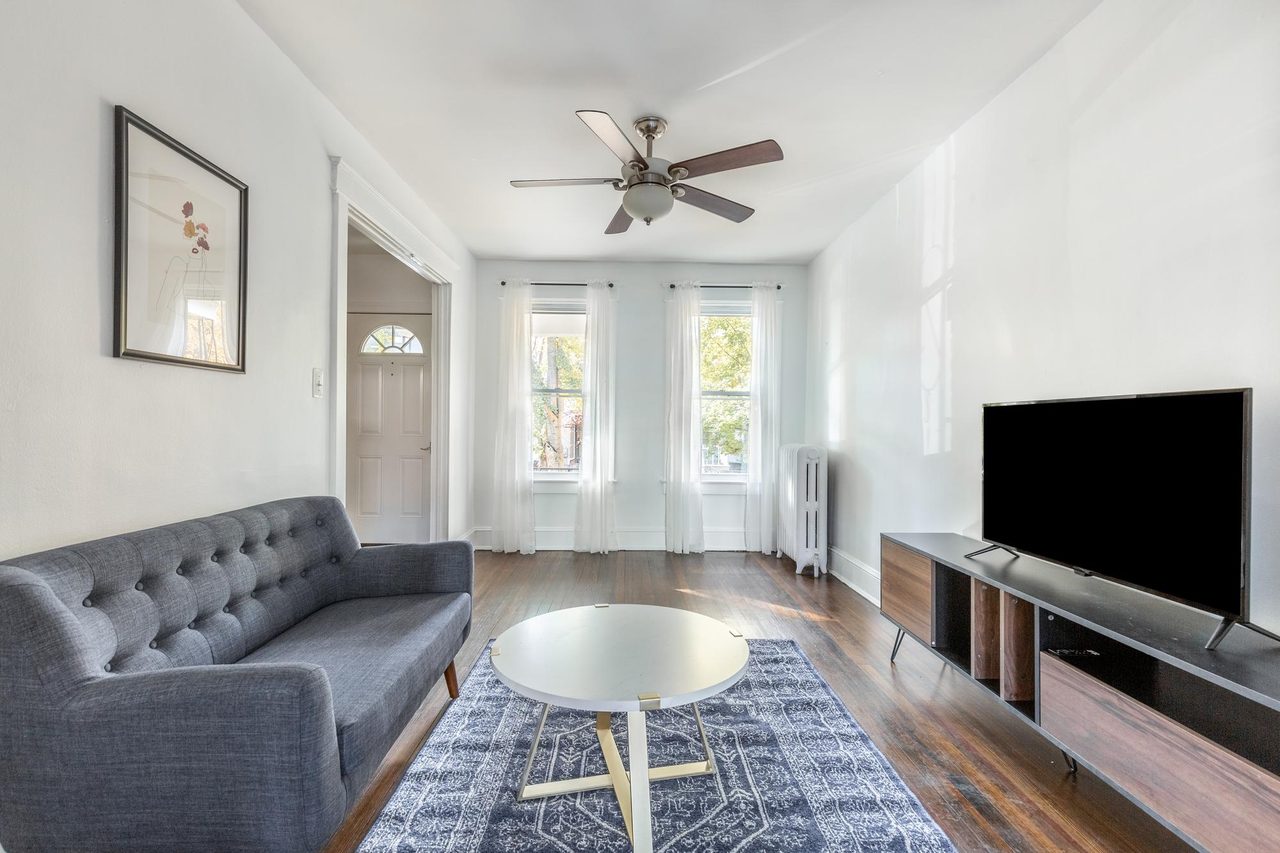 #1636: Near NorthEast - Full Bedroom C - #1636: Near NorthEast - Gallery - 3