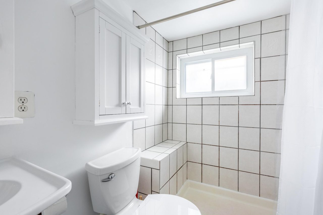 #1636: Near NorthEast - Full Bedroom B - #1636: Near NorthEast - Gallery - 14