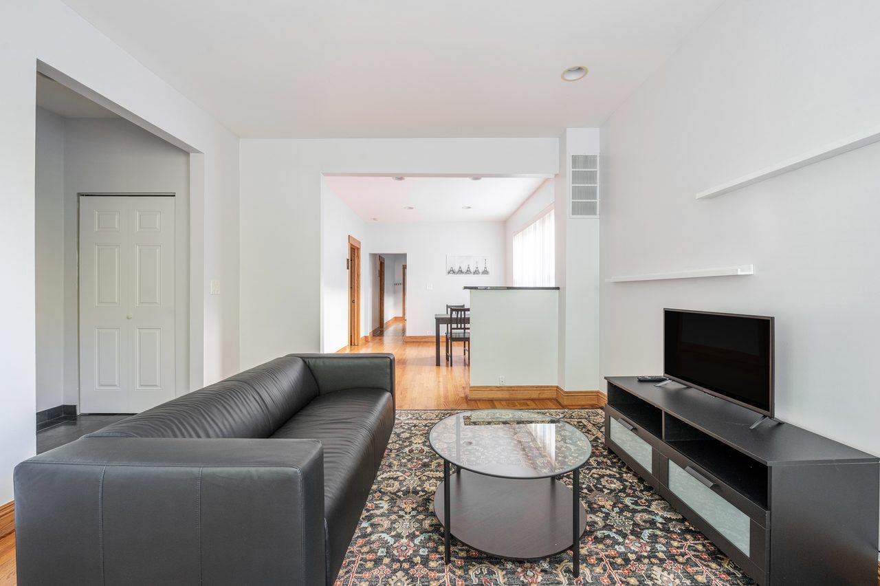  #1568: Logan Square - Full Bedroom A  -  #1568: Logan Square  - Gallery -  7