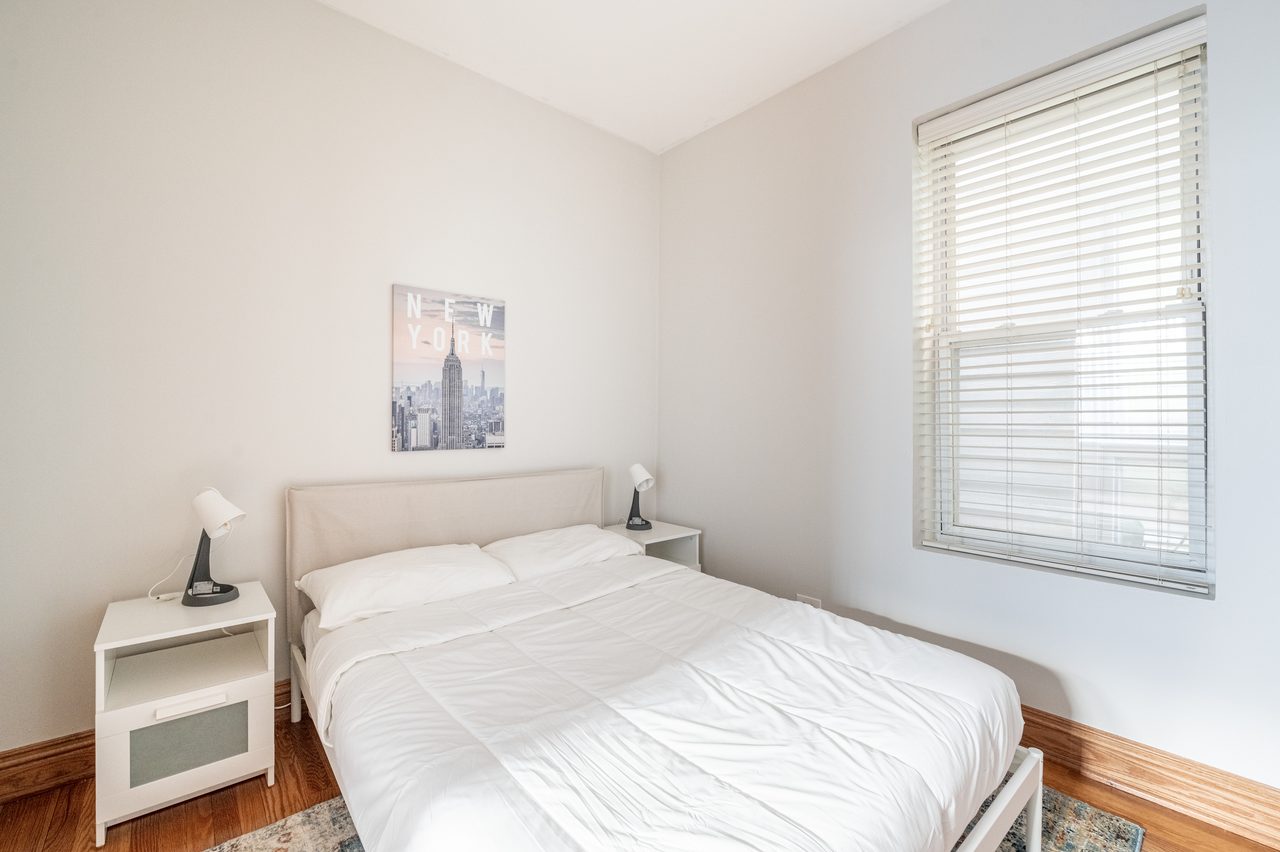  #1568: Logan Square - Full Bedroom A  -  #1568: Logan Square  - Gallery -  14
