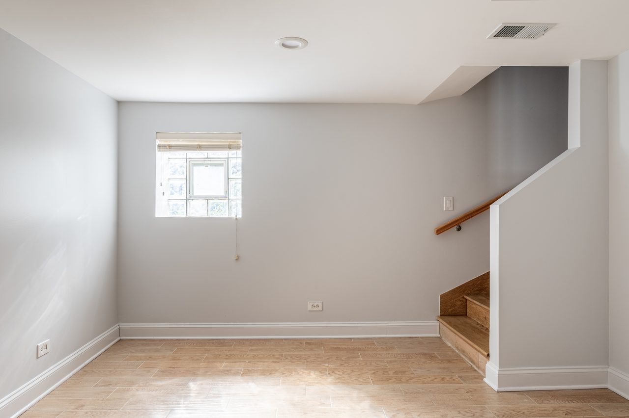  #1568: Logan Square - Full Bedroom C  -  #1568: Logan Square  - Gallery -  16