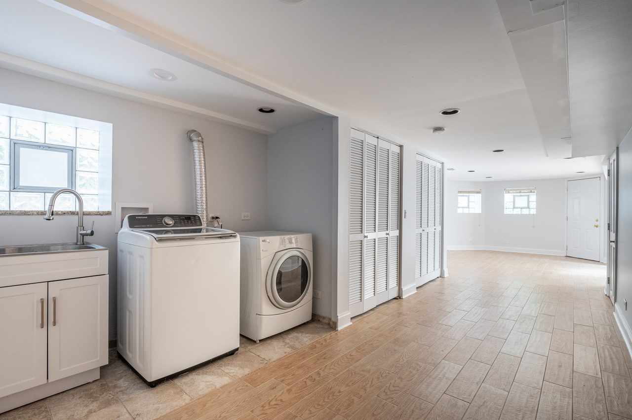  #1568: Logan Square - Full Bedroom C  -  #1568: Logan Square  - Gallery -  23