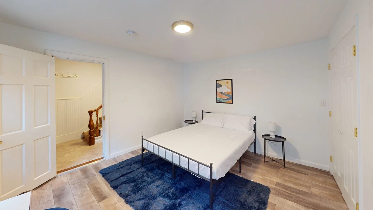 #1752: South Boston - Queen Bedroom D - 18