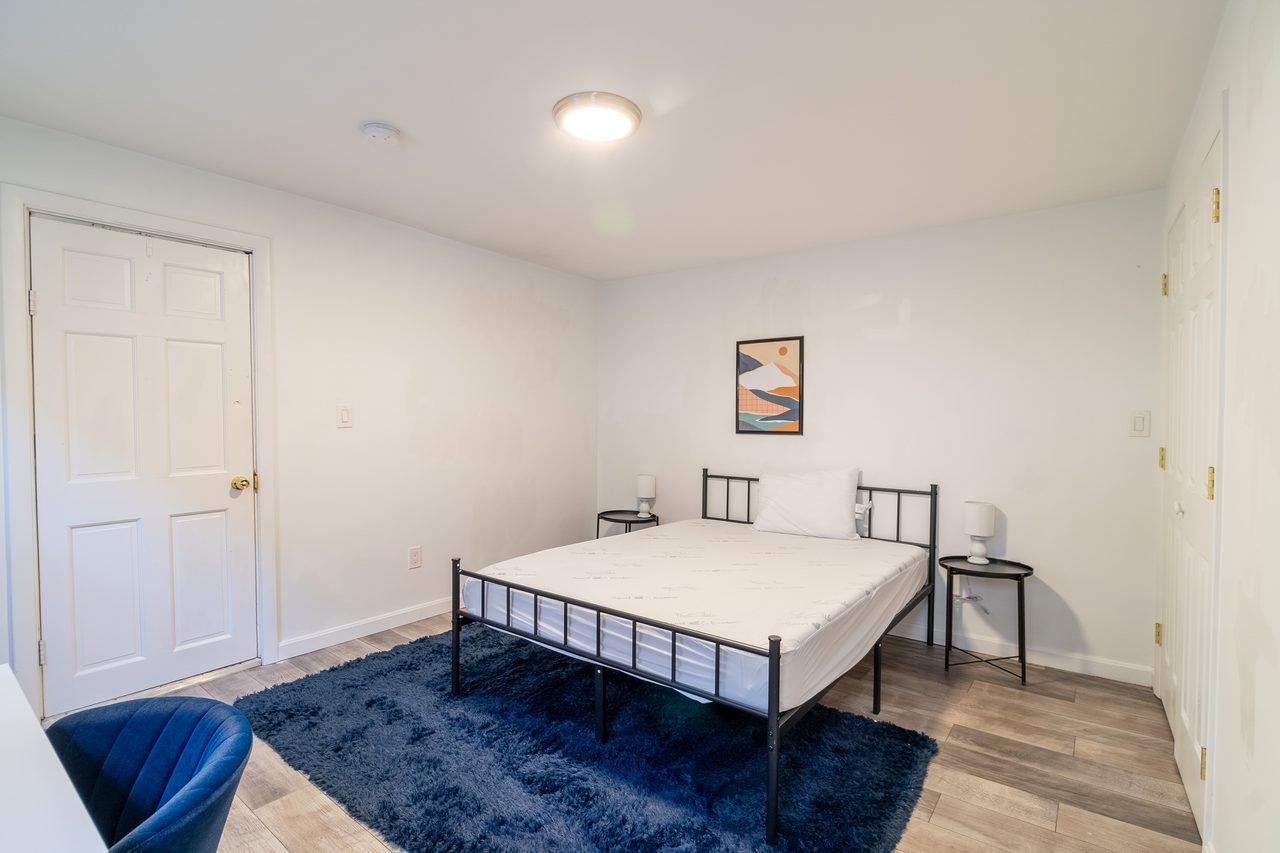 #1752: South Boston - Queen Bedroom D - 10