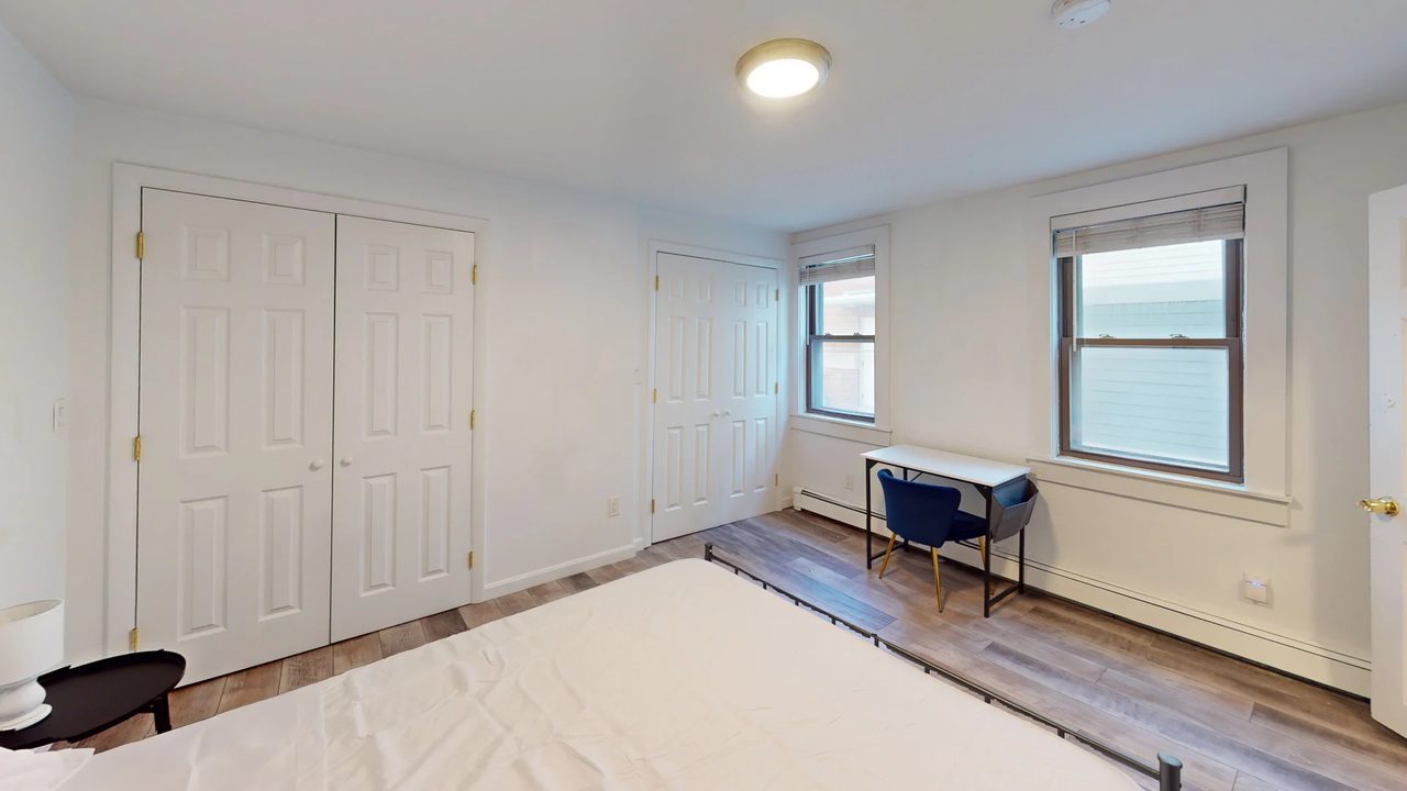 #1752: South Boston - Queen Bedroom D - 17