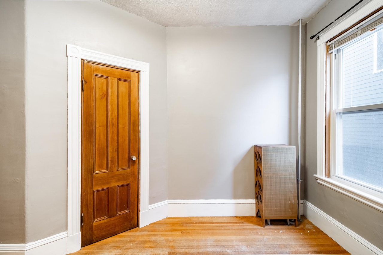  #1702: Somerville - Full Bedroom D  -  #1702: Somerville  - Gallery -  9