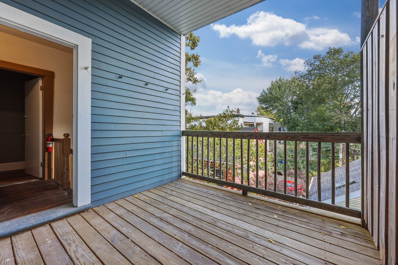 #751: Inman Square - Queen Bedroom B - #751: Inman Square - Gallery - 4