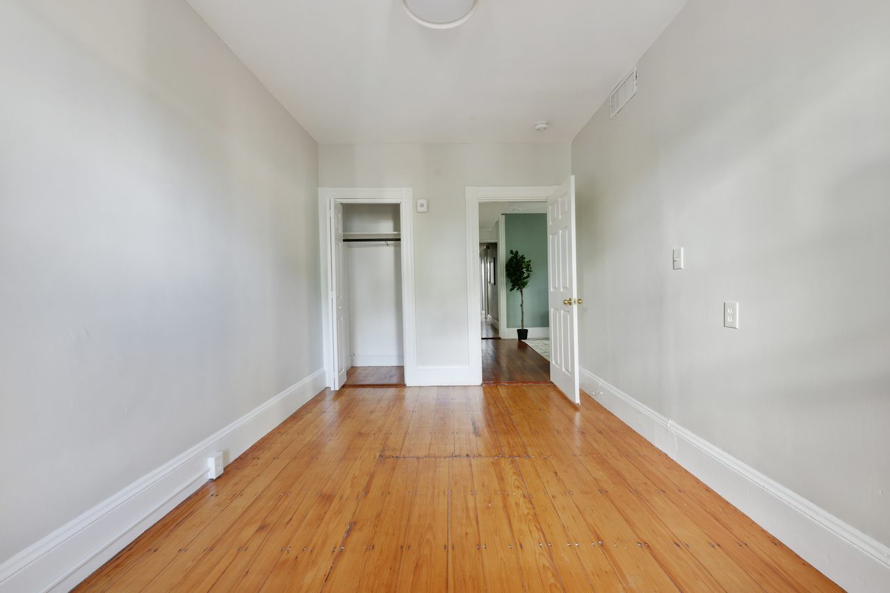  #751: Inman Square - Queen Bedroom B  -  #751: Inman Square  - Gallery -  14