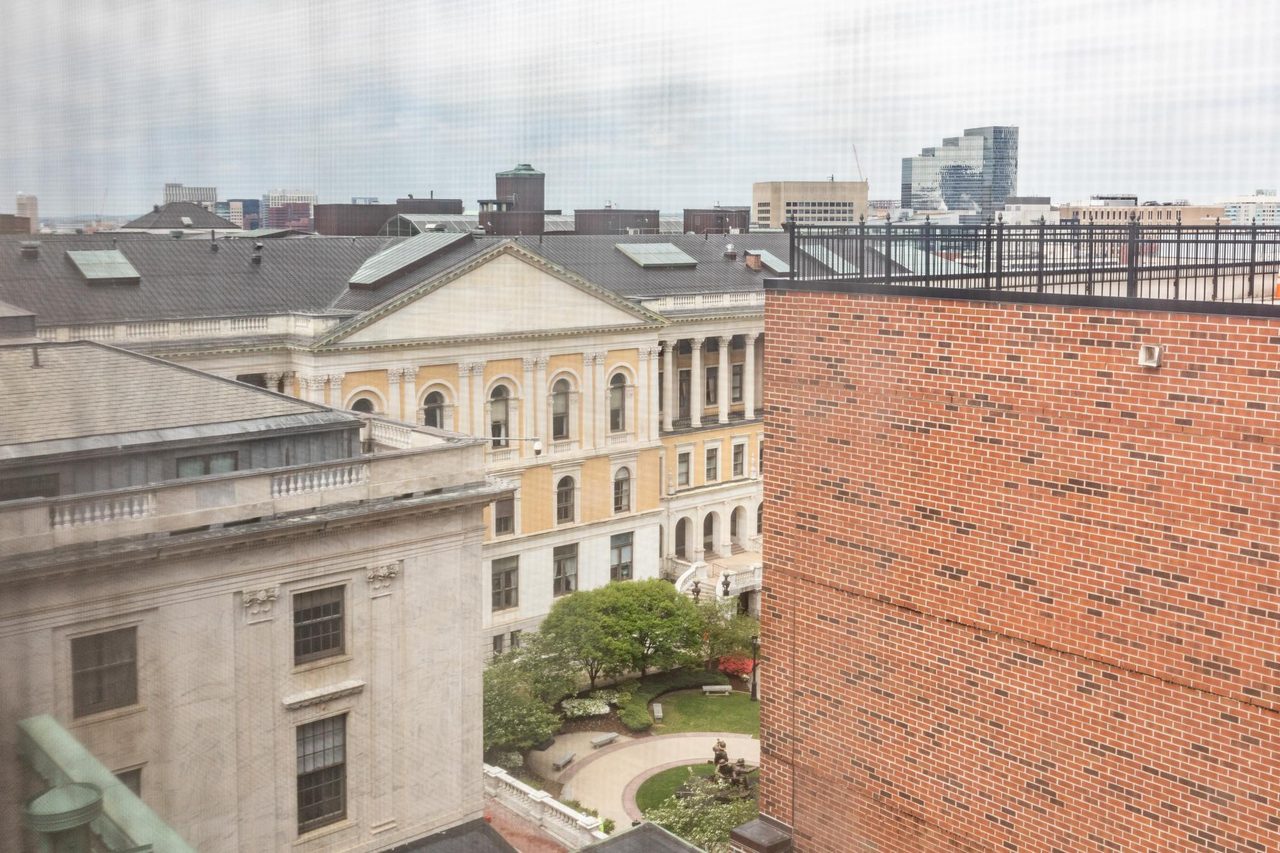  #1289: Beacon Hill - 1 Bedroom (Full)  -  #1289: Beacon Hill  - Gallery -  2