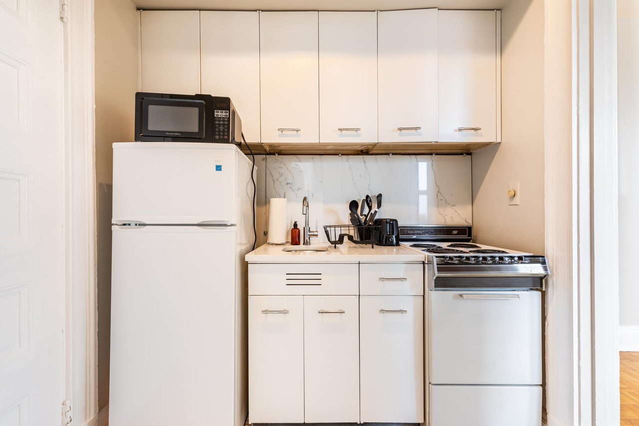 #1289: Beacon Hill - 1 Bedroom (Full)  -  #1289: Beacon Hill  - Gallery -  19