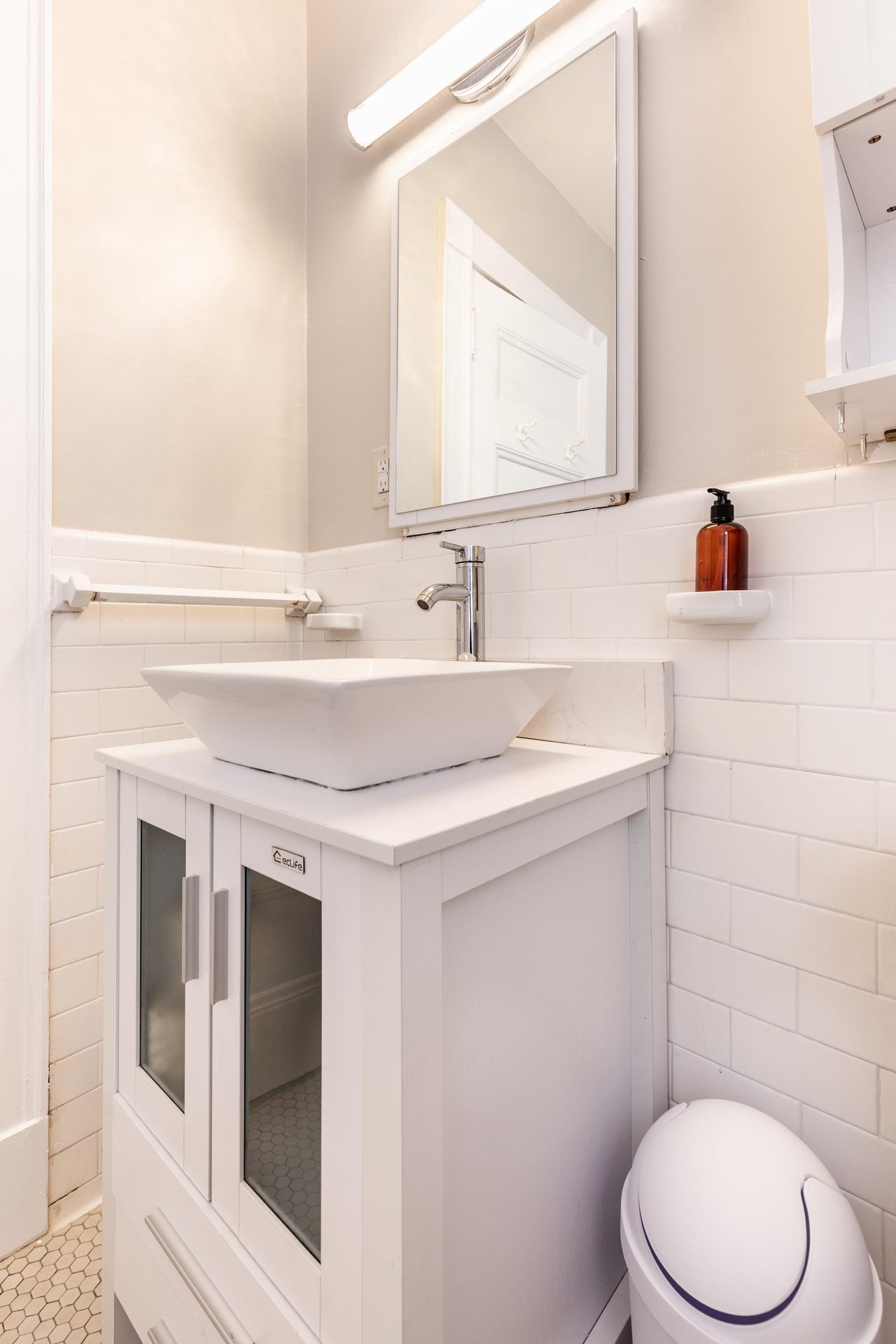  #1289: Beacon Hill - 1 Bedroom (Full)  -  #1289: Beacon Hill  - Gallery -  10