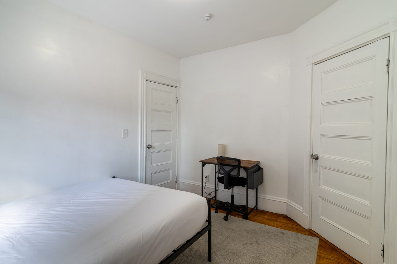 #1751: JFK/UMass - Queen Bedroom A - 2