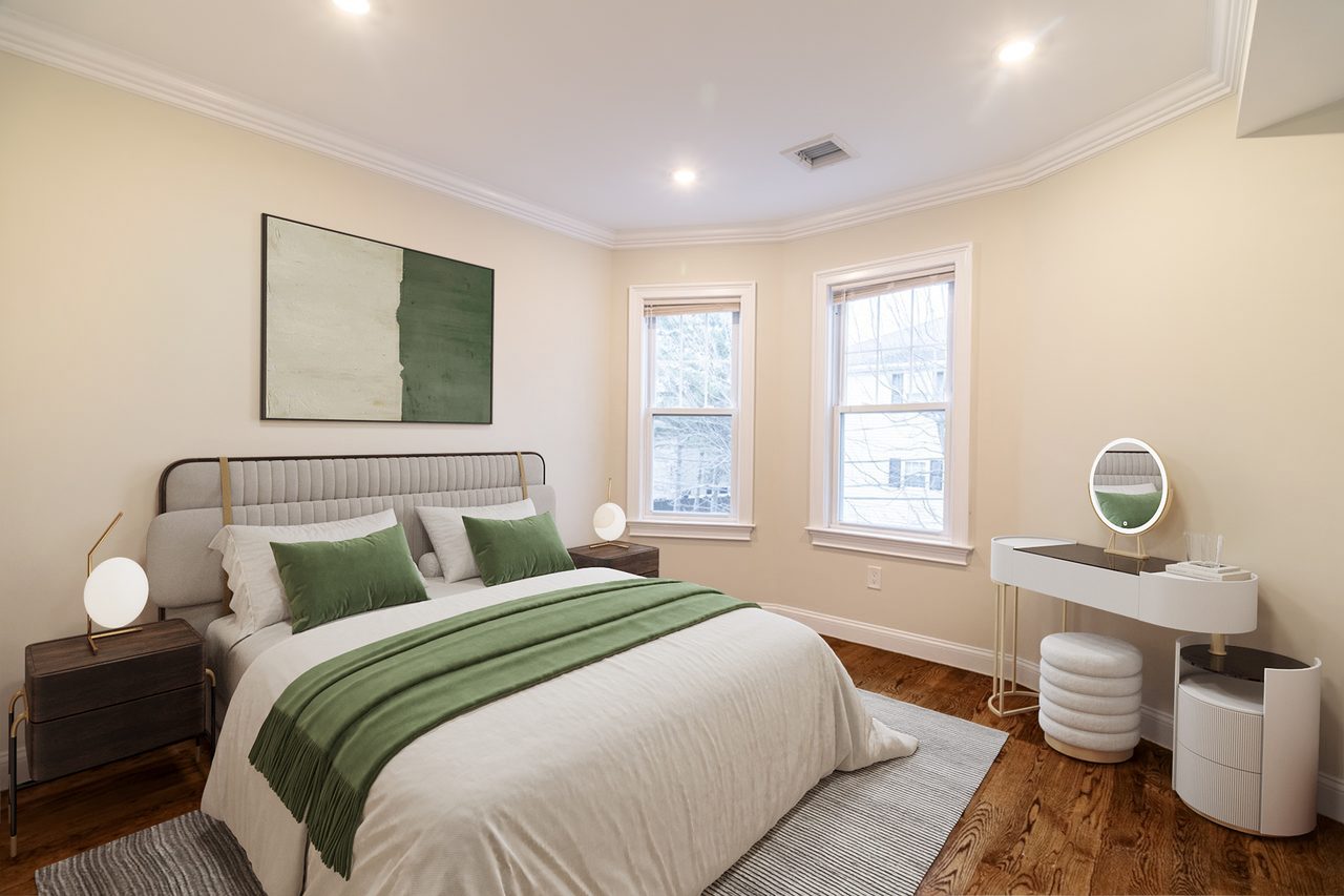 #1798: Somerville - Queen Bedroom A - 16