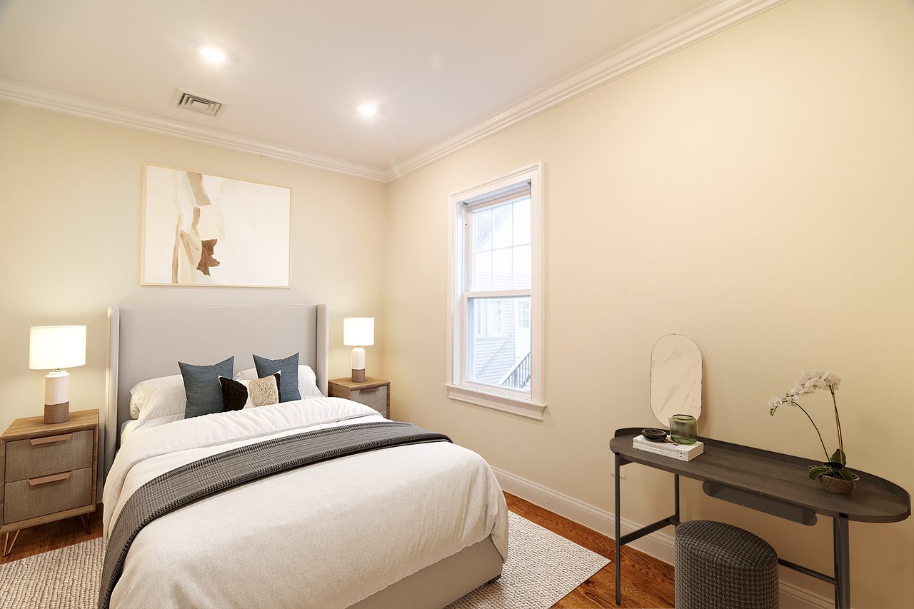 #1798: Somerville - Queen Bedroom D - 2