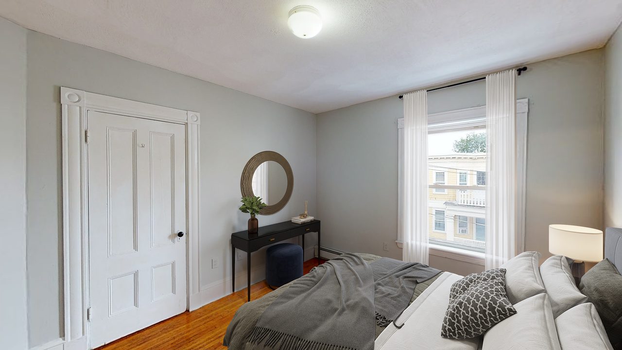 #1390: Allston - Queen Bedroom D - 16